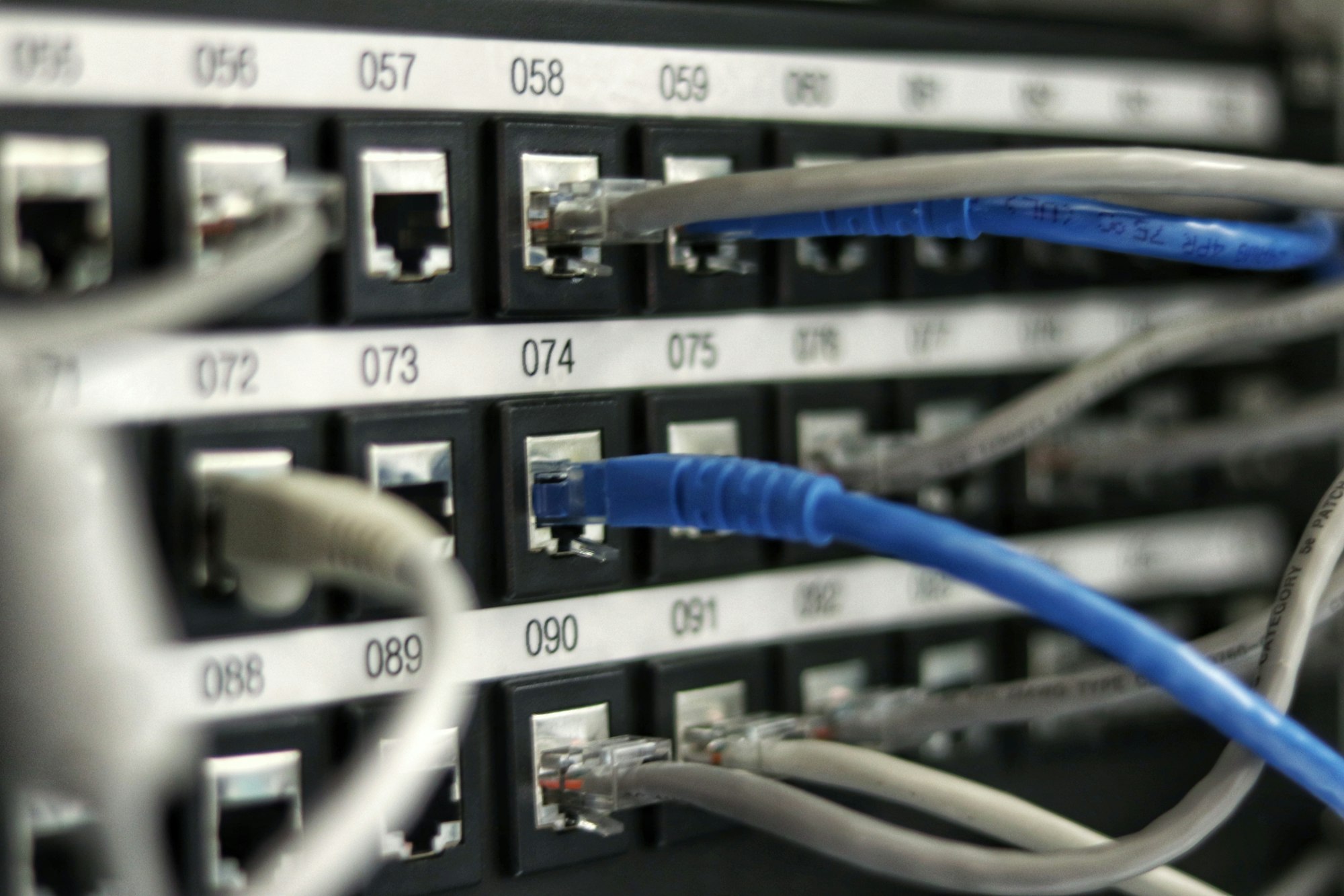 Pemasangan Router dan Jaringan WiFi